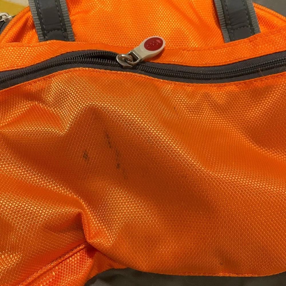 Argo orange dog carrier